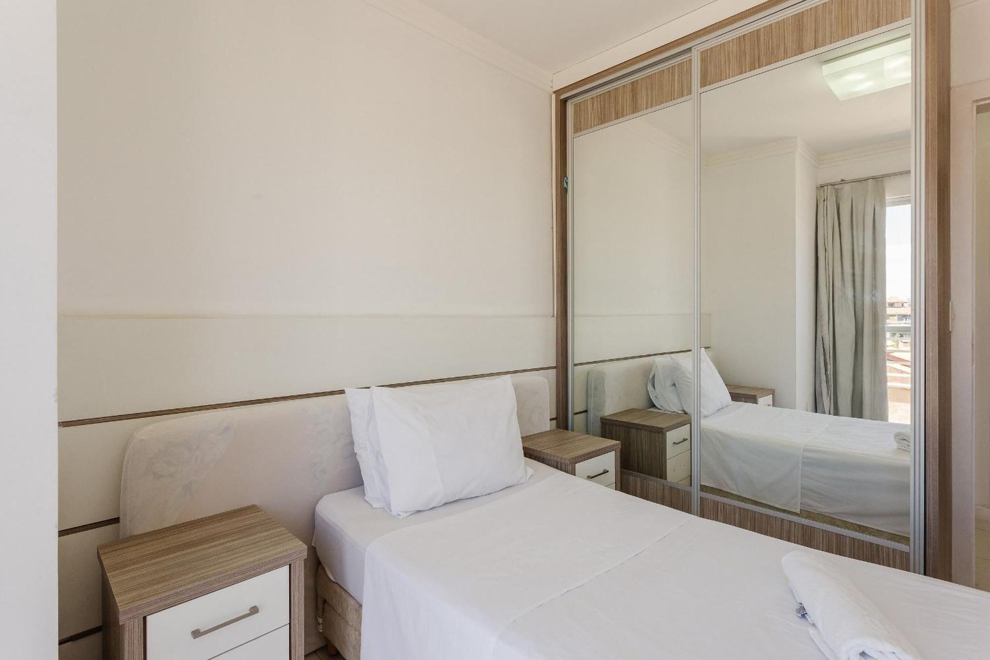 Apartamentos Com Piscina Em Floripa - Cac Florianópolis Eksteriør billede